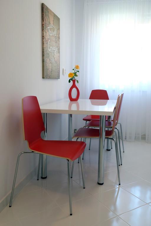 Olympus Apartment Alba Iulia Exteriör bild