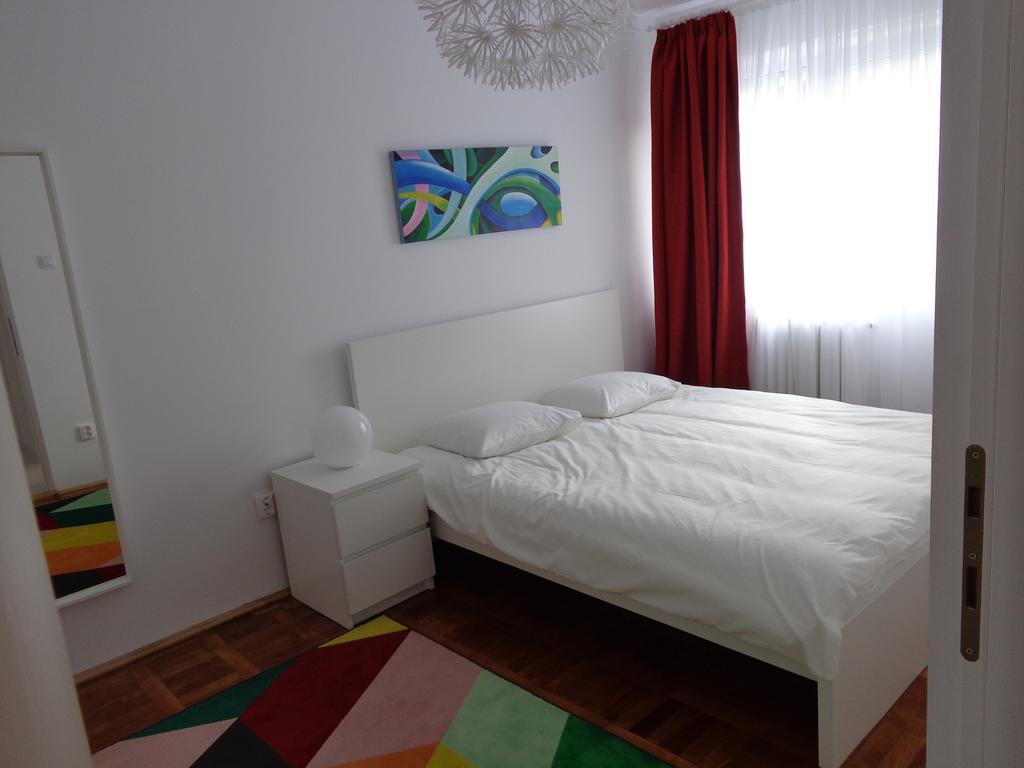 Olympus Apartment Alba Iulia Exteriör bild